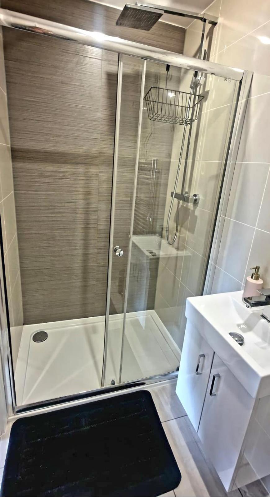 Penelope Ensuite Double Room Лондон Екстериор снимка