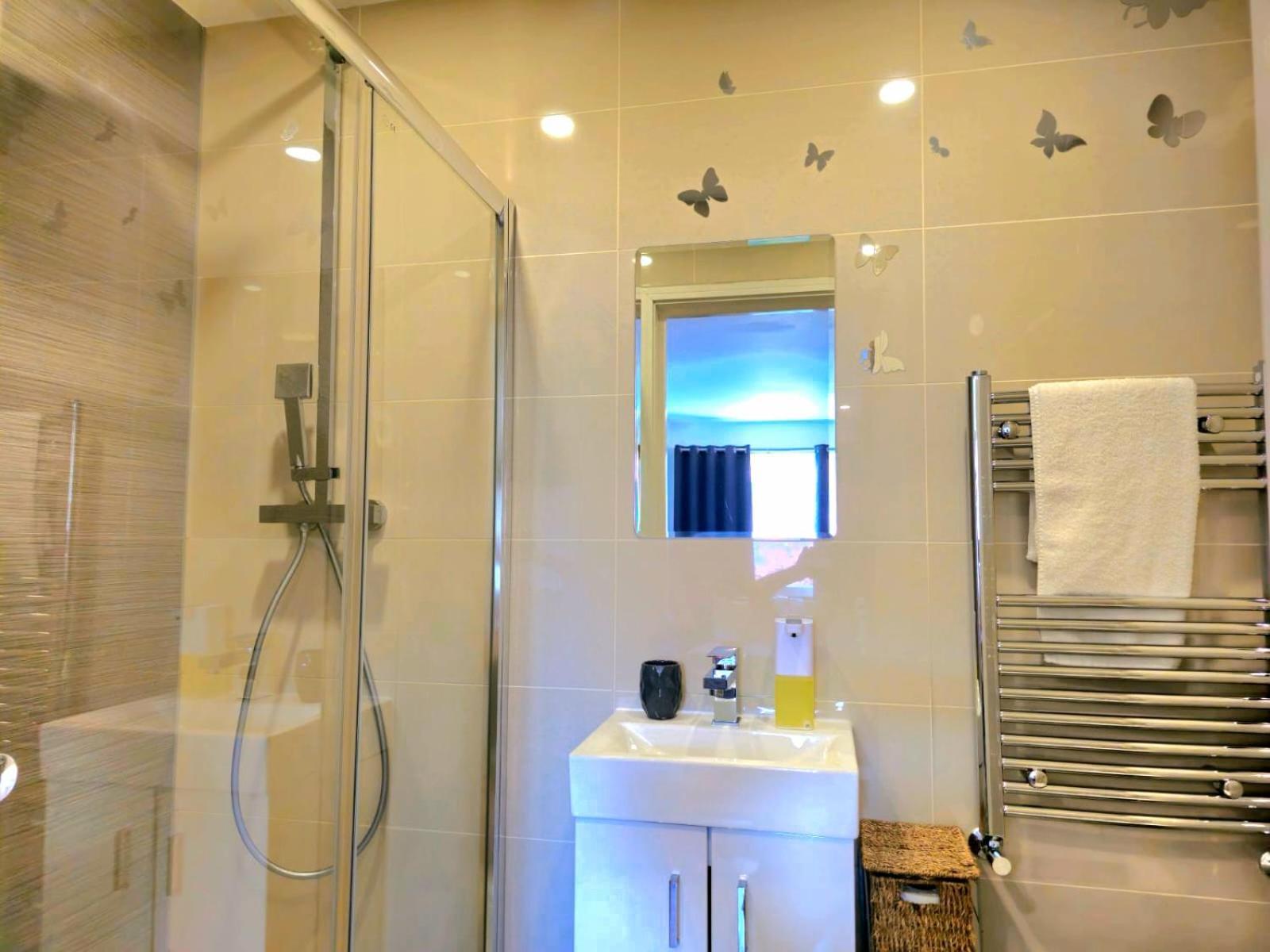 Penelope Ensuite Double Room Лондон Екстериор снимка
