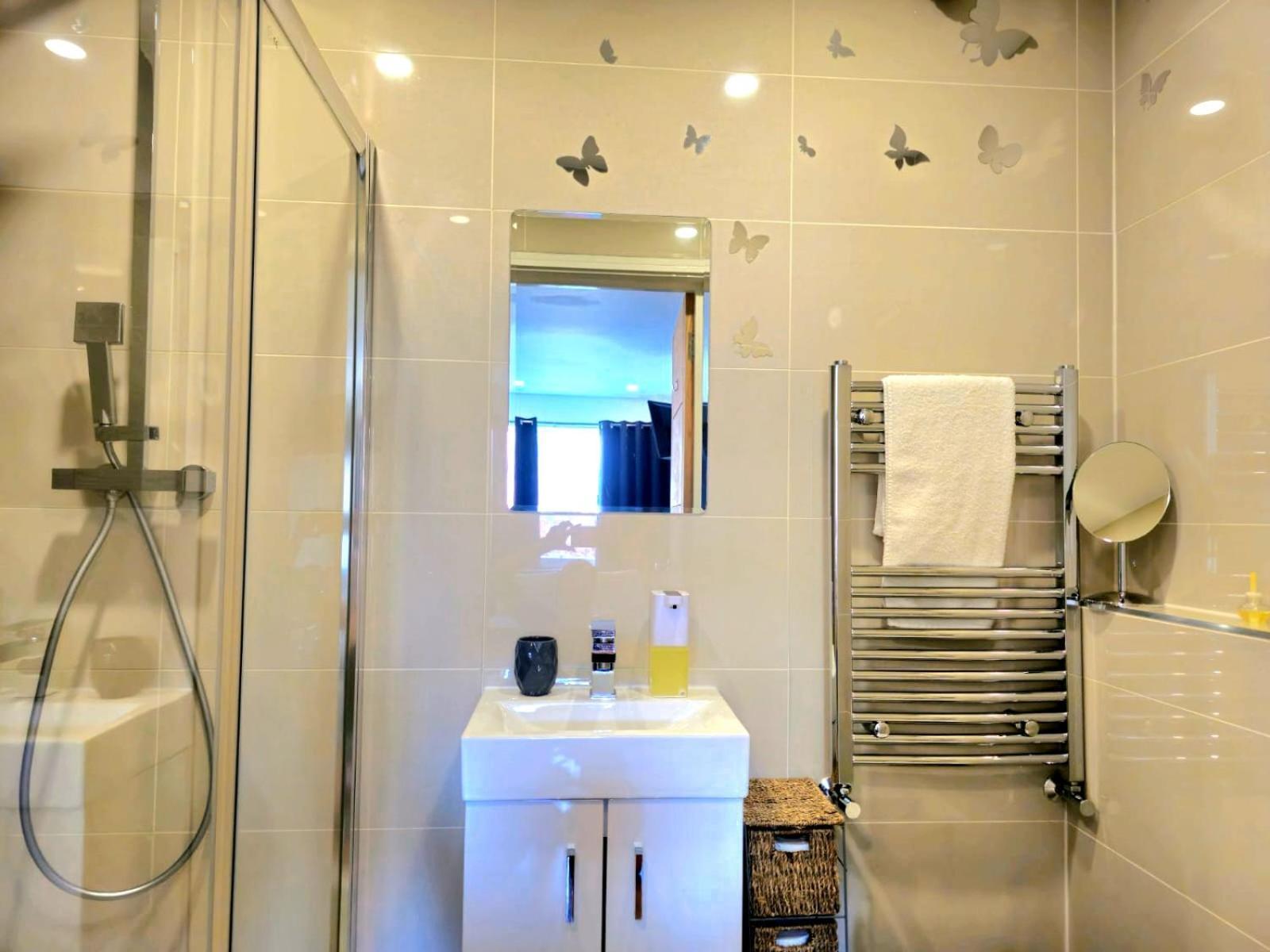 Penelope Ensuite Double Room Лондон Екстериор снимка