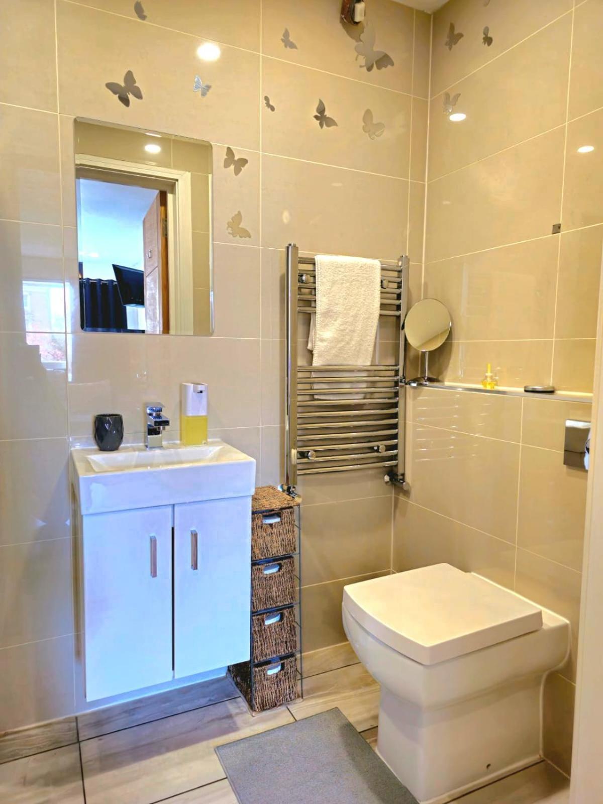 Penelope Ensuite Double Room Лондон Екстериор снимка
